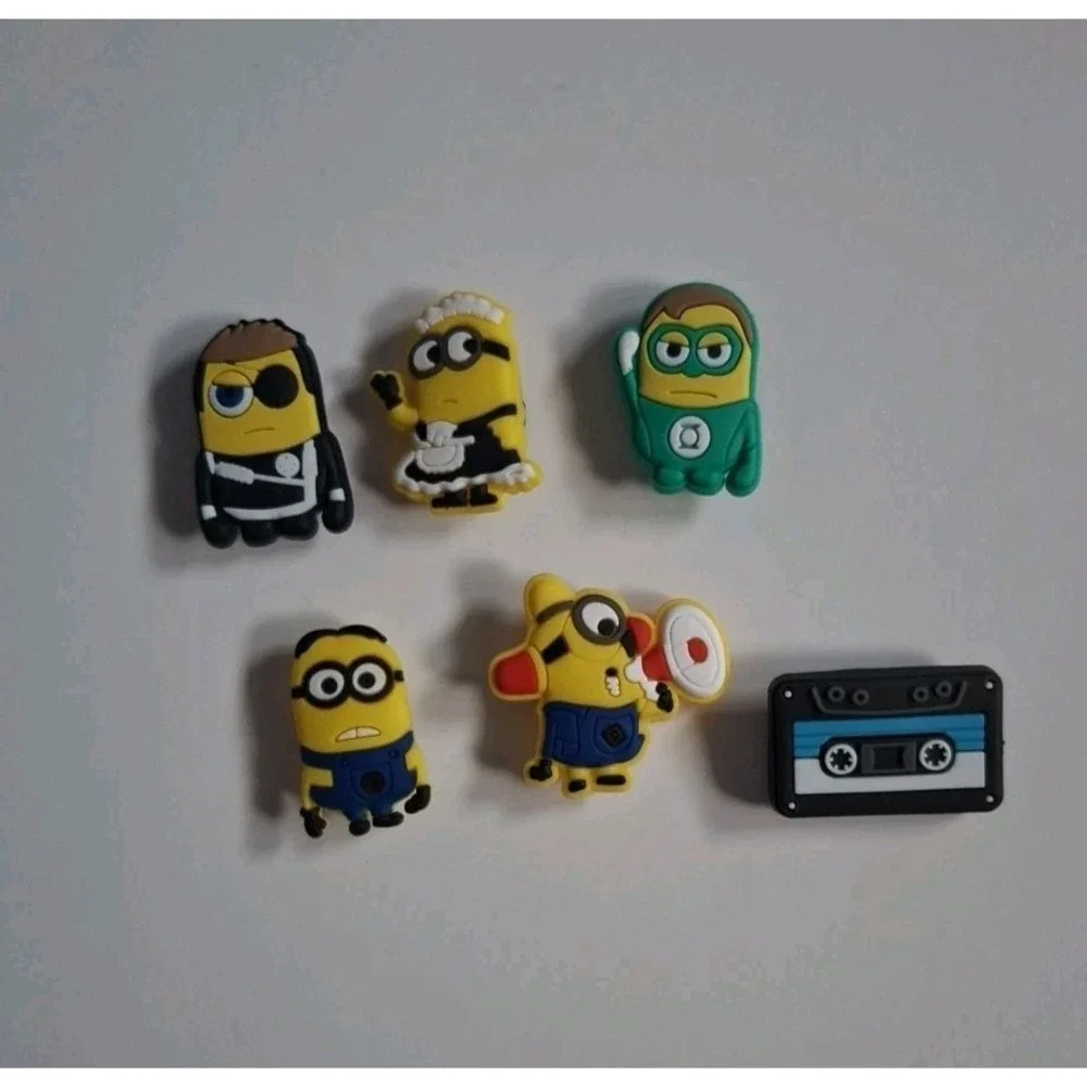 Lot‎ of 6  Minions  Kids Shoe Charms For Crocs